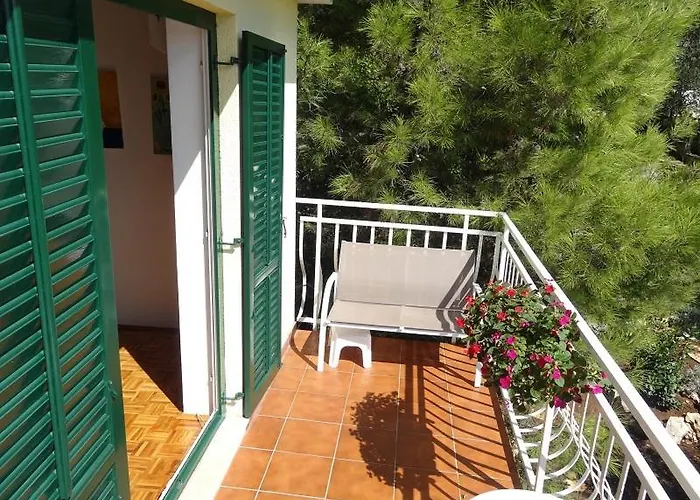 Apartment Yellow House Trogir