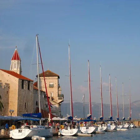 Apartament Yellow House Trogir